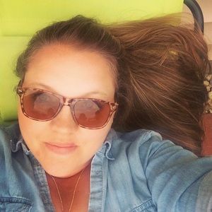 Meet your Posher, Christin